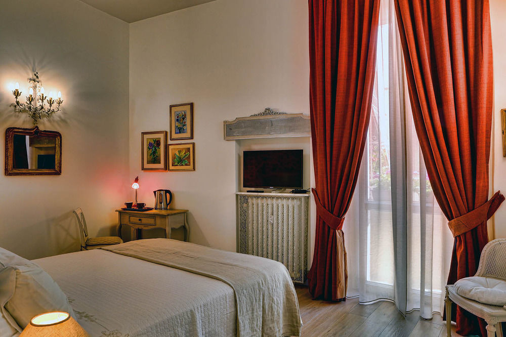 Casa Sotgiu Pensión Roma Exterior foto